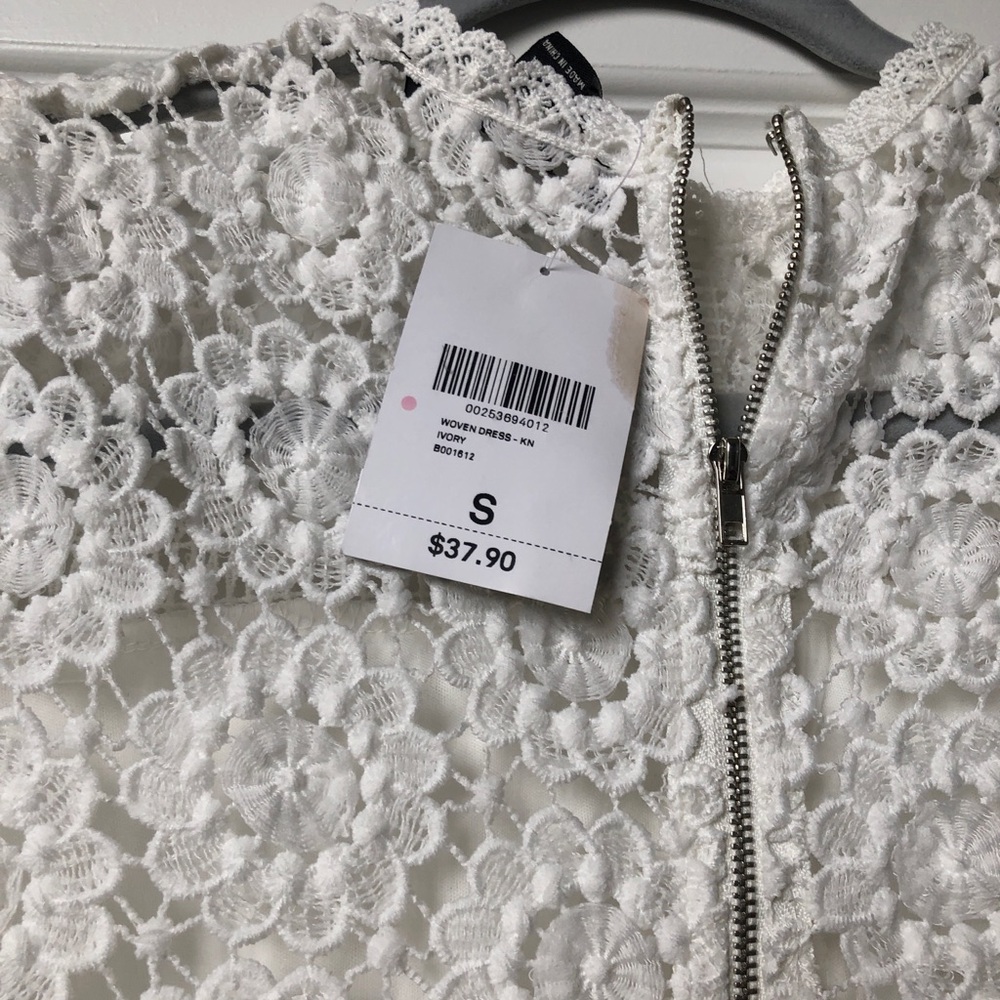 White lace dress- new never worn!